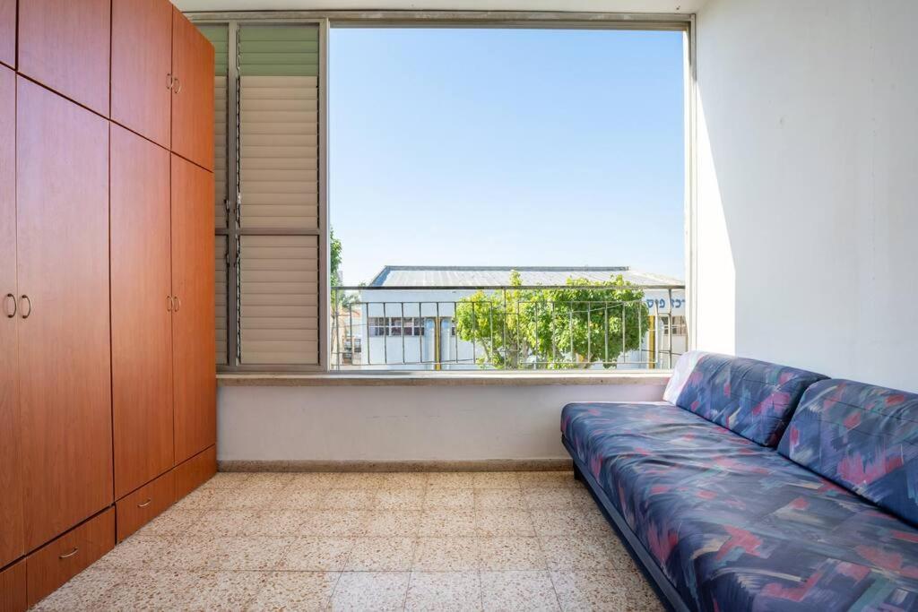 טאוב דירות אירוח, אירוח מכל הלב, דירה גדולה ופרטית, ניתן להגיע בכל שעות היממה! Hospitality From The Heart, A Large And Private Accommodation Apartment, Available 24 Hours! Qiryat Ata Exterior foto
